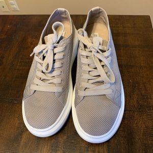 Steve Madden Savage platform Sneakers.